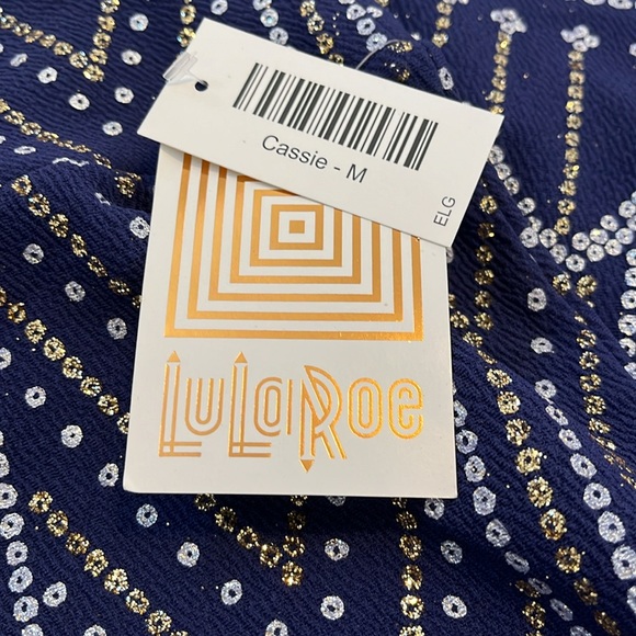 NWT Lularoe Cassie, M - Picture 3 of 5